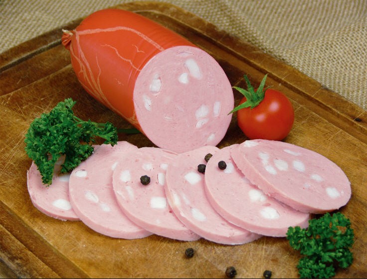 Домашняя вареная колбаса из свинины – кулинарный рецепт