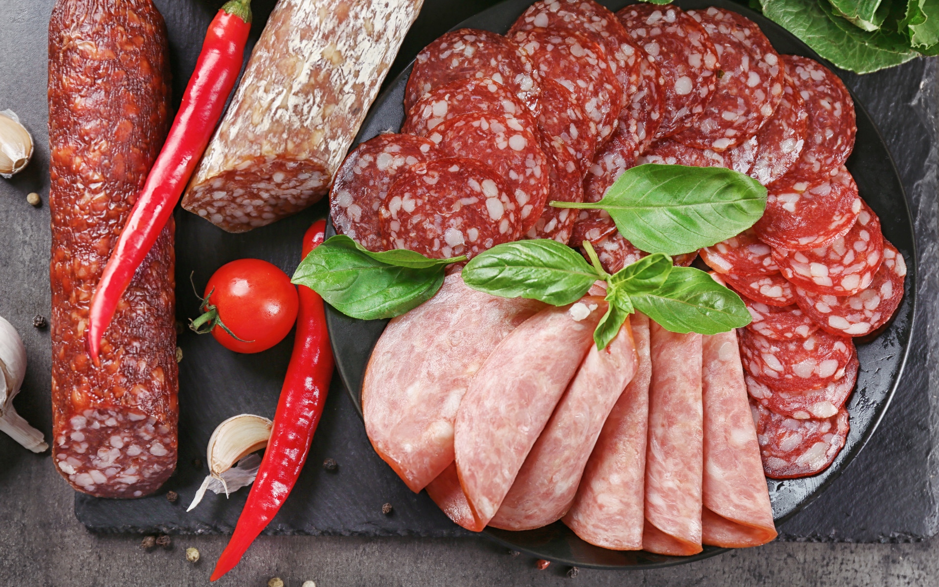 Почему некоторые колбасы дешевле мяса? Разбираем состав. Почему некоторые колбасы дешевле мяса? Разбираем состав.